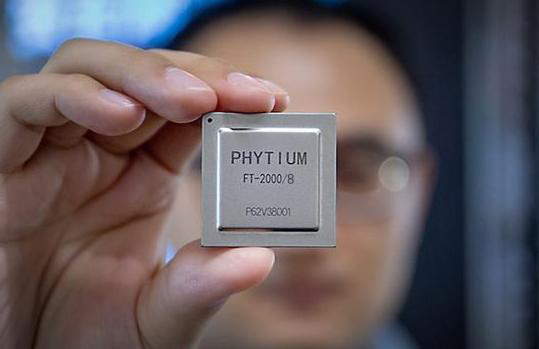 用國產CPU，讓國產主板提升性能，助力當今科技行業的高效發展！